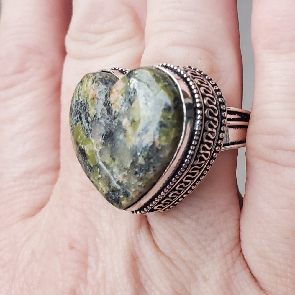 New Heart Shaped Unakite 925 Silver Ring.